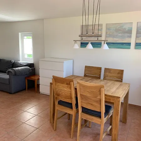 In Ruhig, Modern Und Stadtnah Mit Blick Ins Gruene شفيرين